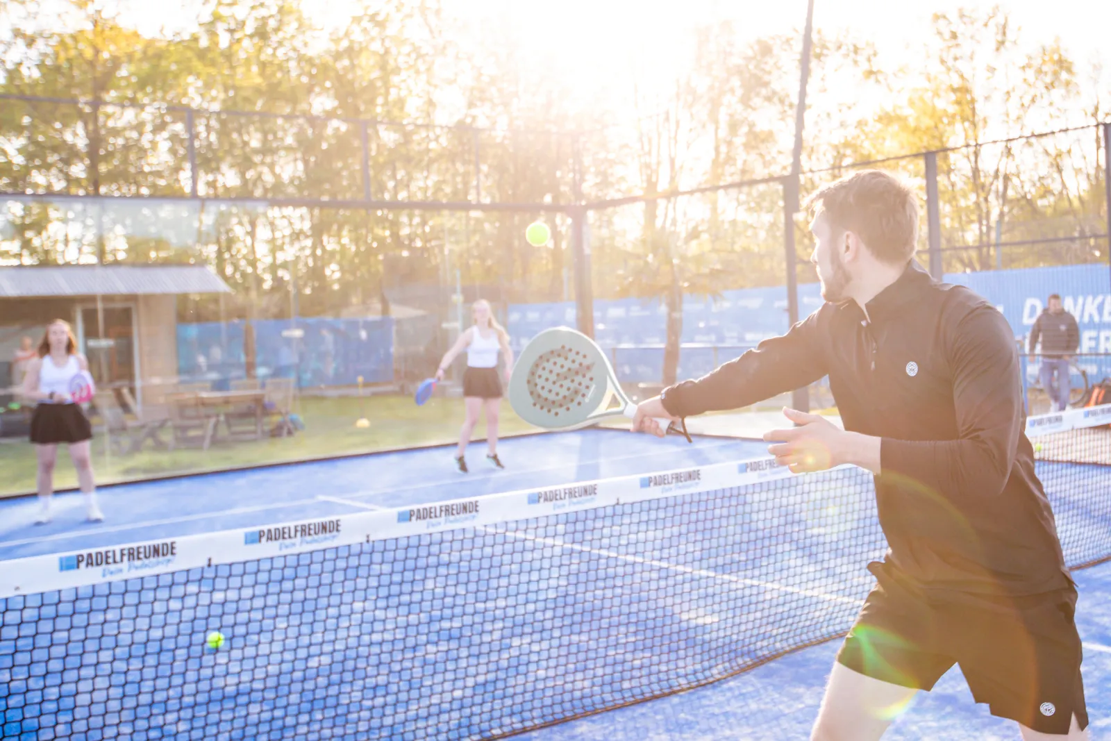 Q Padel Lifestyle Foto 10 auf dem Court